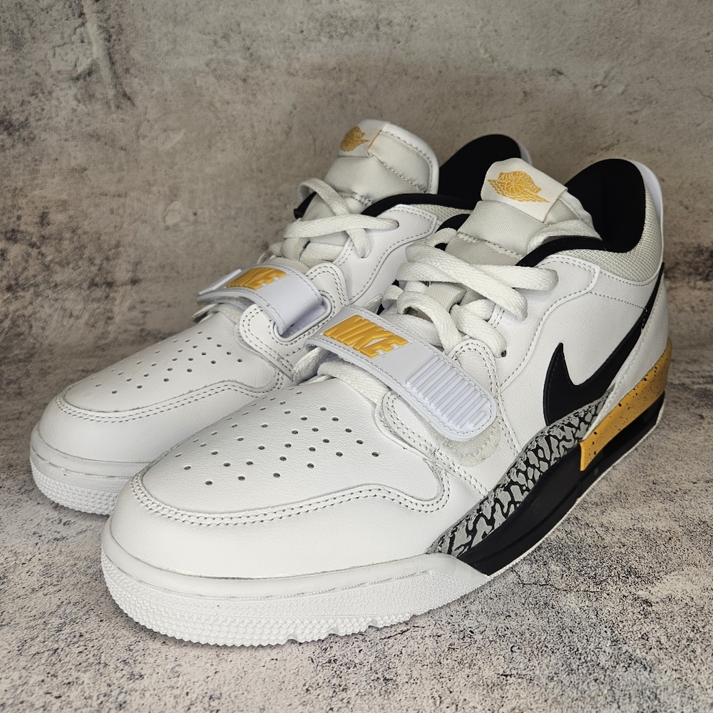 NWOT Nike Air Jordan Legacy 312 Low Tour Yellow / Mens Size 10.5